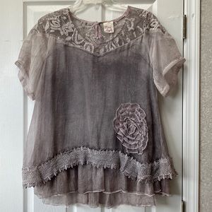 Extra large, Pretty Angel gray blouse with flower